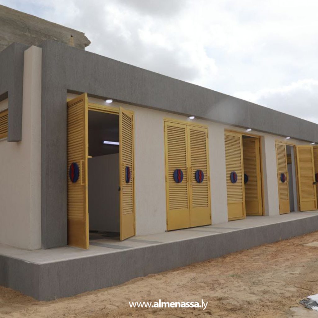 Extra3 329 شركة الكهرباء تستعد لتركيب محطة توزيع مجمع العيادات الذهبي مصراتة