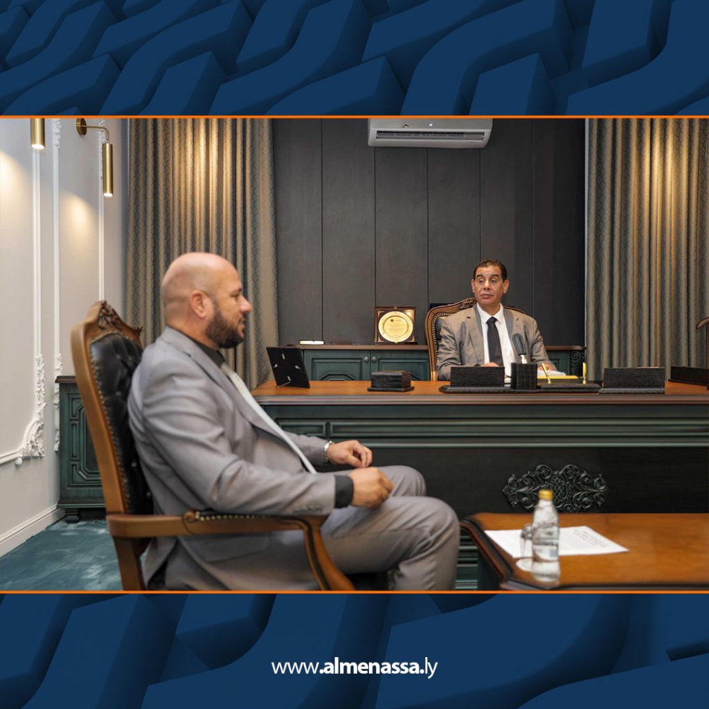 Extra3 438 القطراني يستقبل وزير الصناعة والمعادن ويبحث معه تطوير الصناعات الوطنية