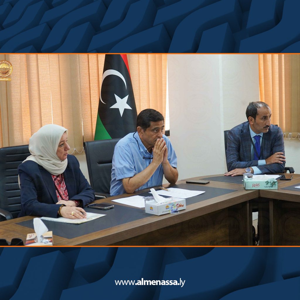 Extra3 446 أعضاء مجلس النواب يناقشون مقترح قانون الصيدلة والدواء