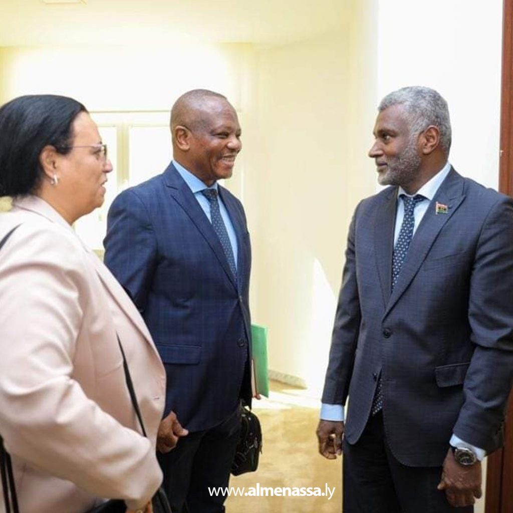 Extra3 66 وزير الشؤون الأفريقية بالحكومة الليبية يستقبل وفدًا إفريقيًا