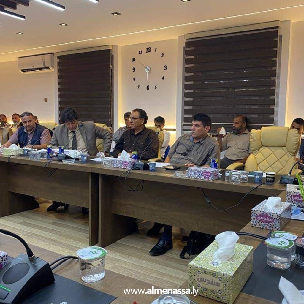 Extra3 95 وزير الزراعة يبحث مع منسقي القطاعات بالبلديات الميزانية