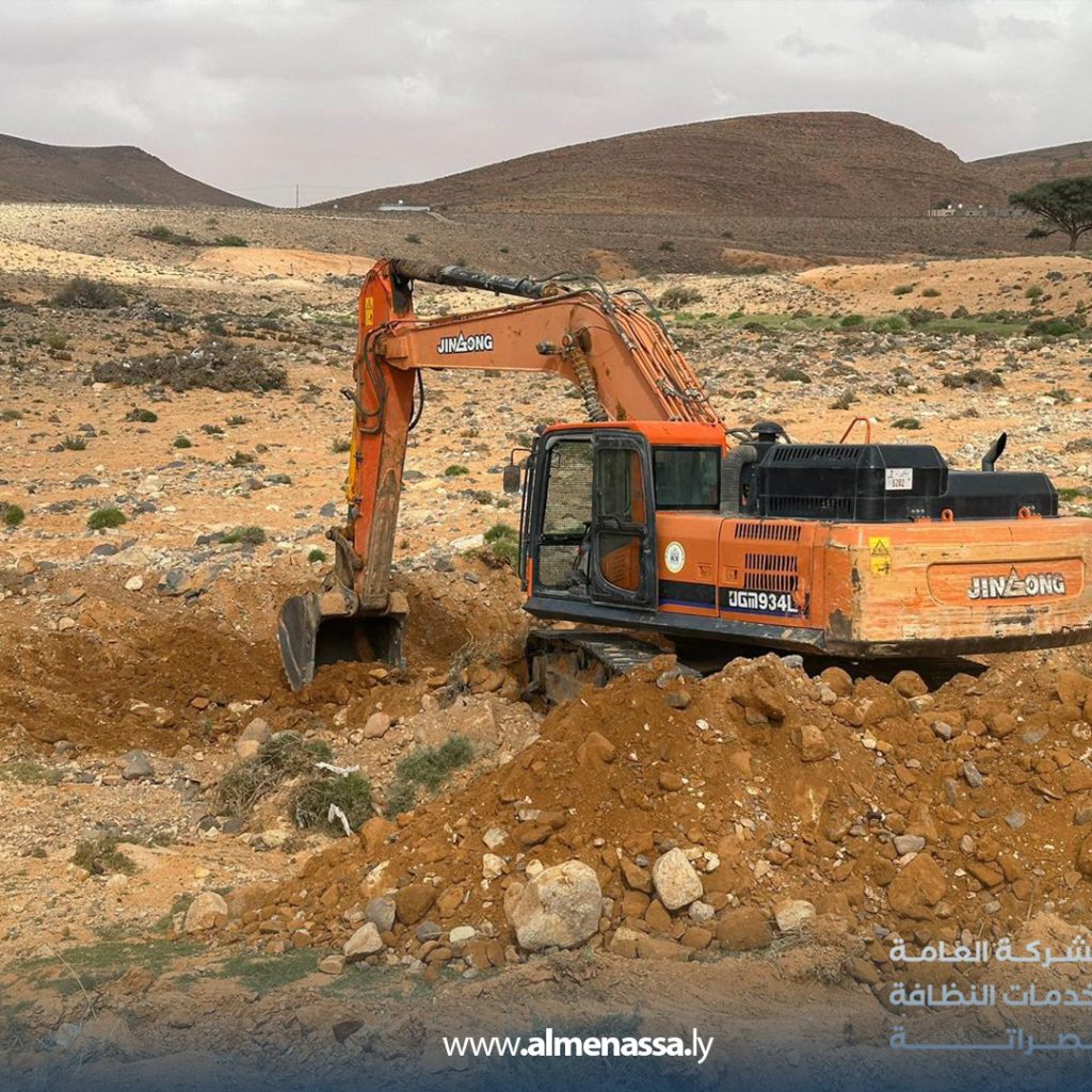 Extra4 154 استعدادًا للأمطار.. تنظيف مجاري وادي الشويرف في ترهونة