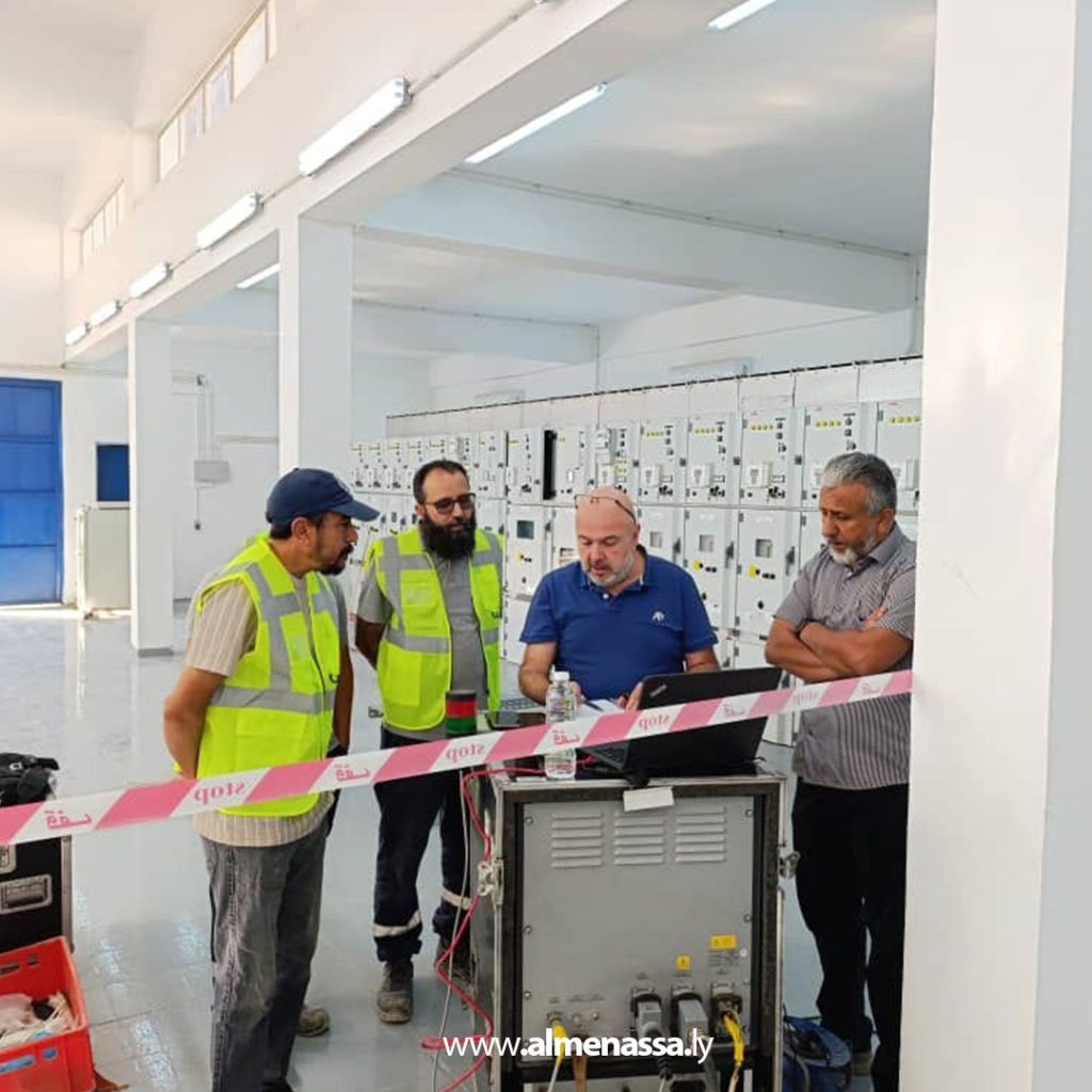 Extra4 77 الشركة العامة للكهرباء تبدأ الاختبارات التشغيلية لمعدات محطة تحويل وسط درنة