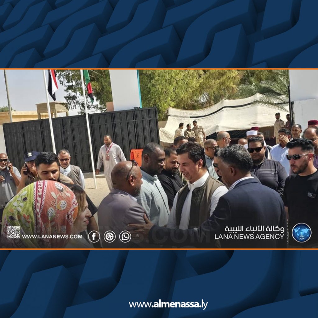 Extra4 94 الصديق حفتر يزور معرض جالو الدولي الأول للتمور وصناعاتها