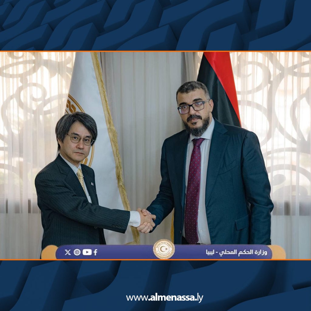 Extra5 27 وزير الحكم المحلي يستقبل السفير الياباني بديوان الوزارة