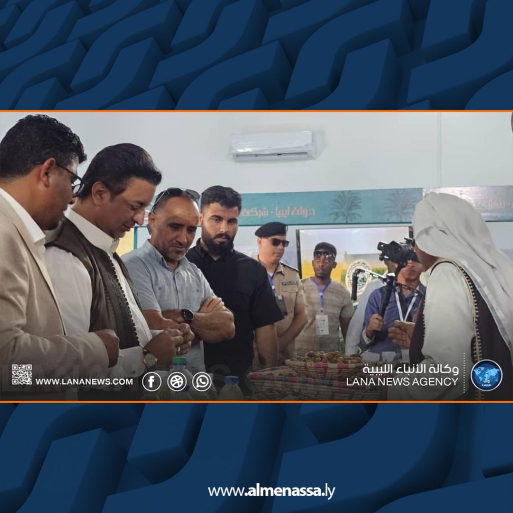 Extra5 47 الصديق حفتر يزور معرض جالو الدولي الأول للتمور وصناعاتها