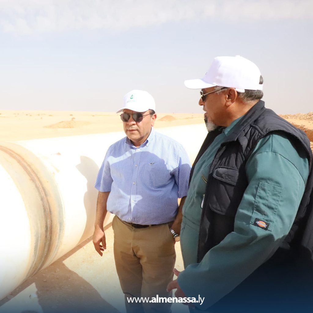 Extra5 53 بن شتوان يتابع ميدانياً مشروع استبدال خط الشحن في حقل السرير