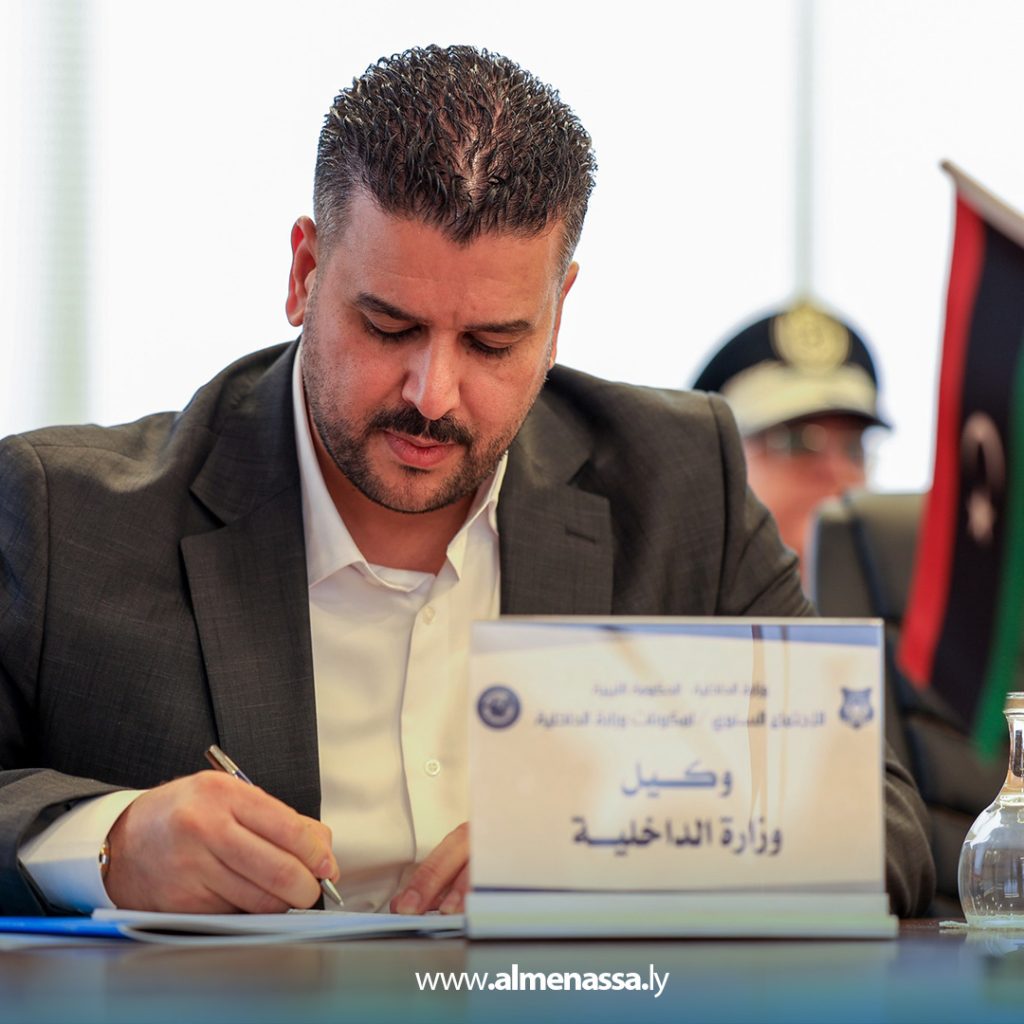 Extra6 18 بمشاركة رئيس أركان القوات البرية.. اجتماع سنوي لمكونات وزارة الداخلية في بنغازي لتعزيز التعاون الأمني