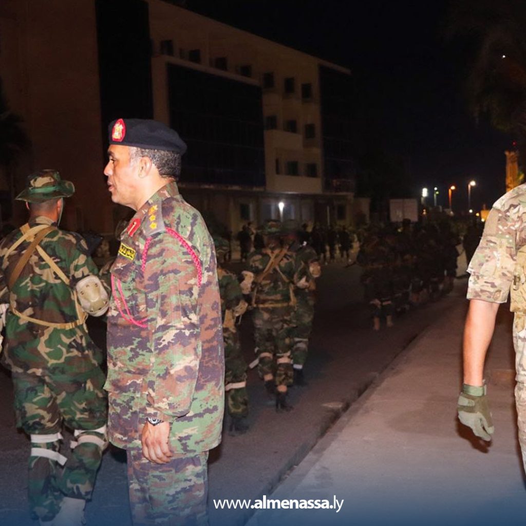 Extra6 48 بناء على تعليمات القائد العام .. قوات لواء طارق بن زياد تنفذ مسيراً ليلياً في سرت لتعزيز جاهزيتها الأمنية