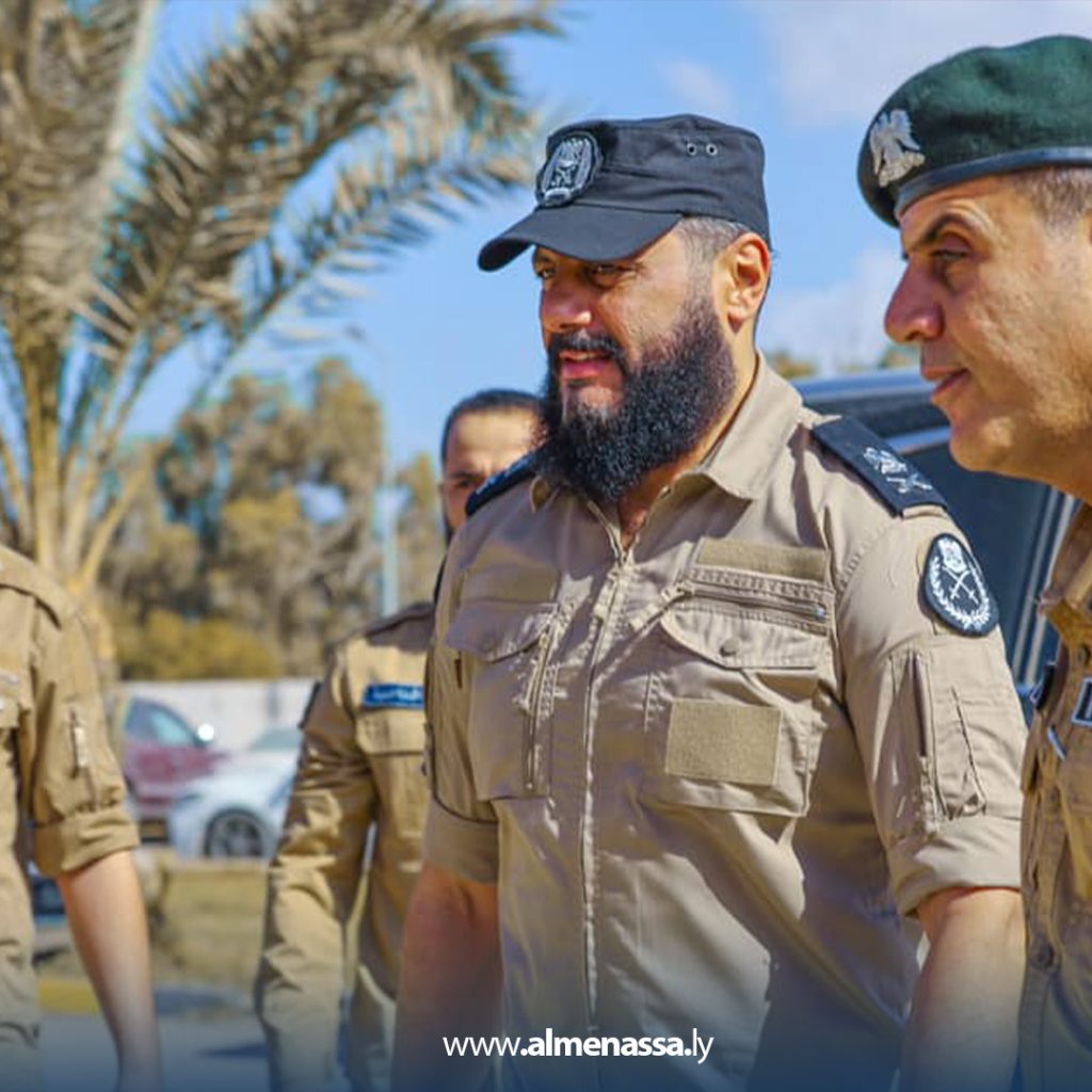 Extra7 69 مدير أمن بنغازي الكبرى يواصل سلسلة اجتماعاته مع رؤساء الأقسام وضباط المديرية