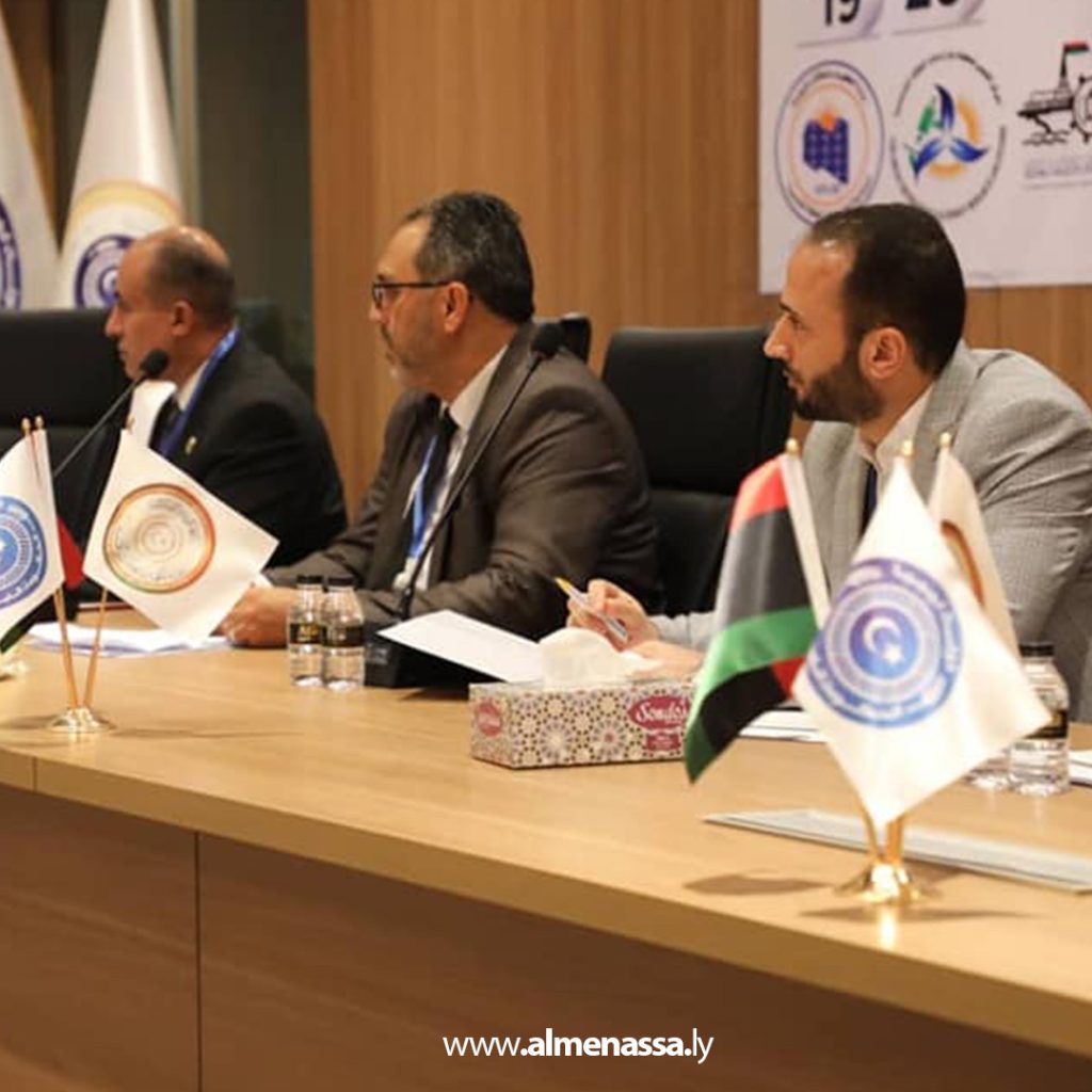Extra8 32 جامعة بنغازي تشارك في ندوة سياسات وتشريعات الطاقة المتجددة