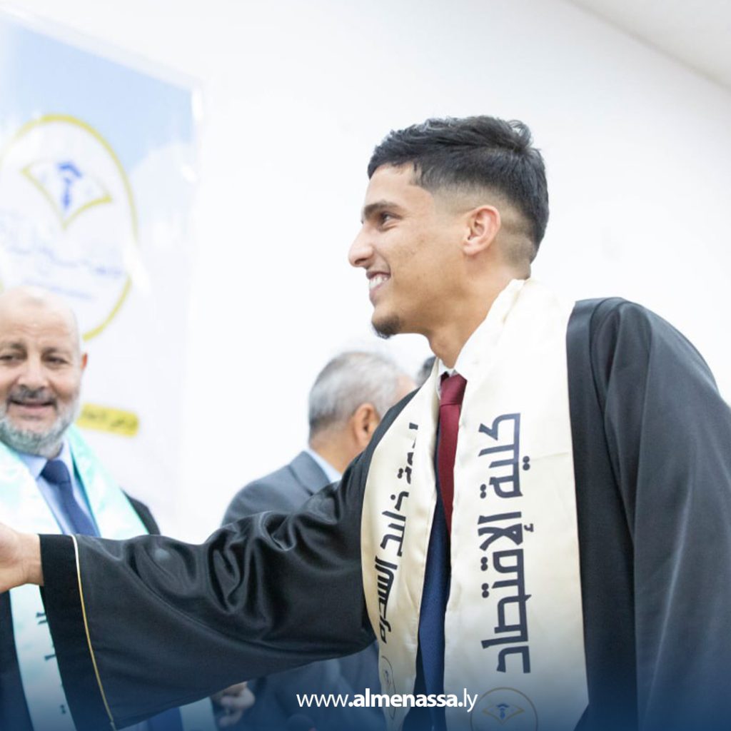 Extra9 14 جامعة خليج السدرة تحتفل بتخرج دفعة العطاء والنماء