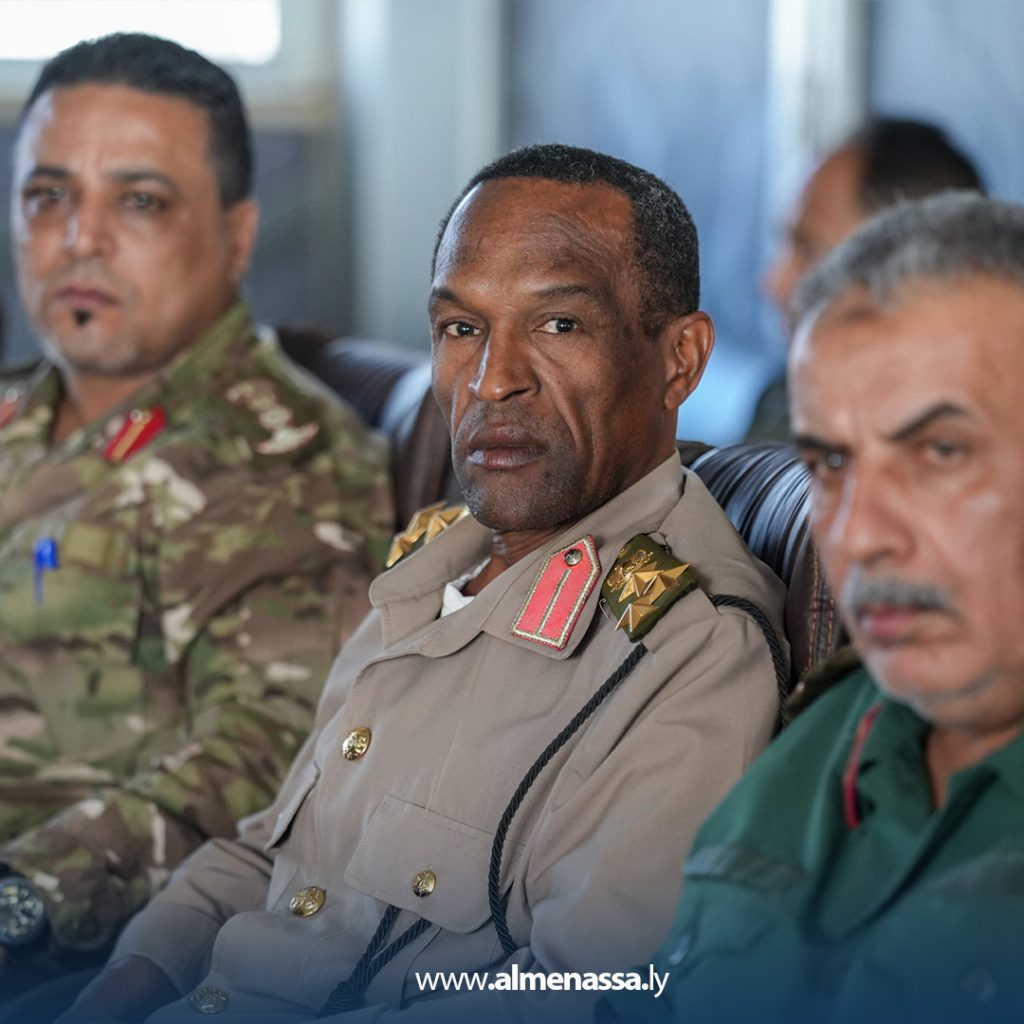 Extra9 39 تسلم واستلام القطاعات الدفاعية في المنطقة العسكرية بنغازي وفقًا لقرار القائد العام