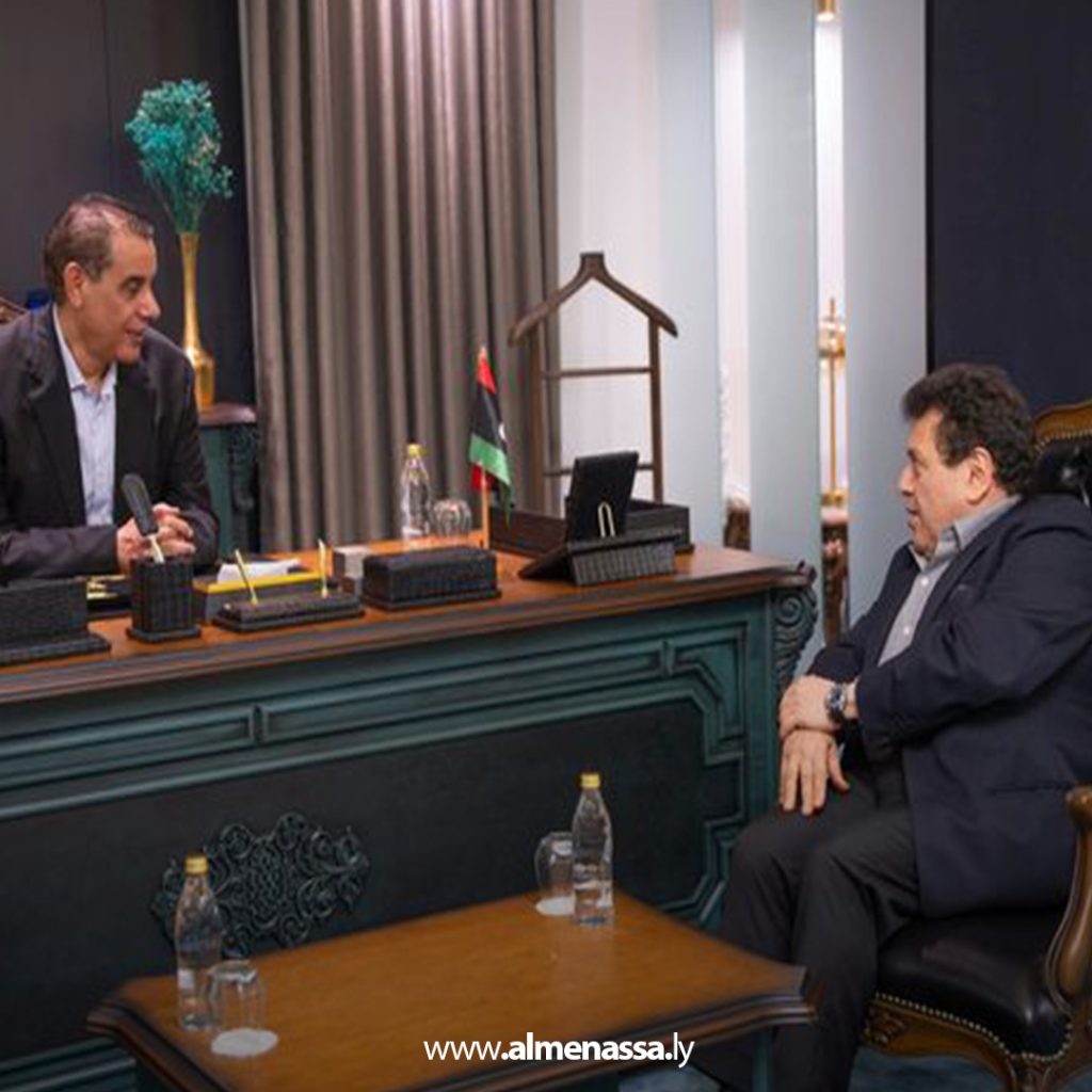 02 43 نائب رئيس مجلس الوزراء يبحث مع رئيس مؤسسة الإعلام تطوير وتنظيم القطاع