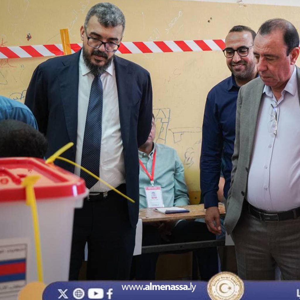 التومي يتفقد سير الانتخابات في بلدية سيدي السائح ويشيد بجهود اللجان الانتخابية 1 Extra 1 12 التومي يتفقد سير الانتخابات في بلدية سيدي السائح ويشيد بجهود اللجان الانتخابية