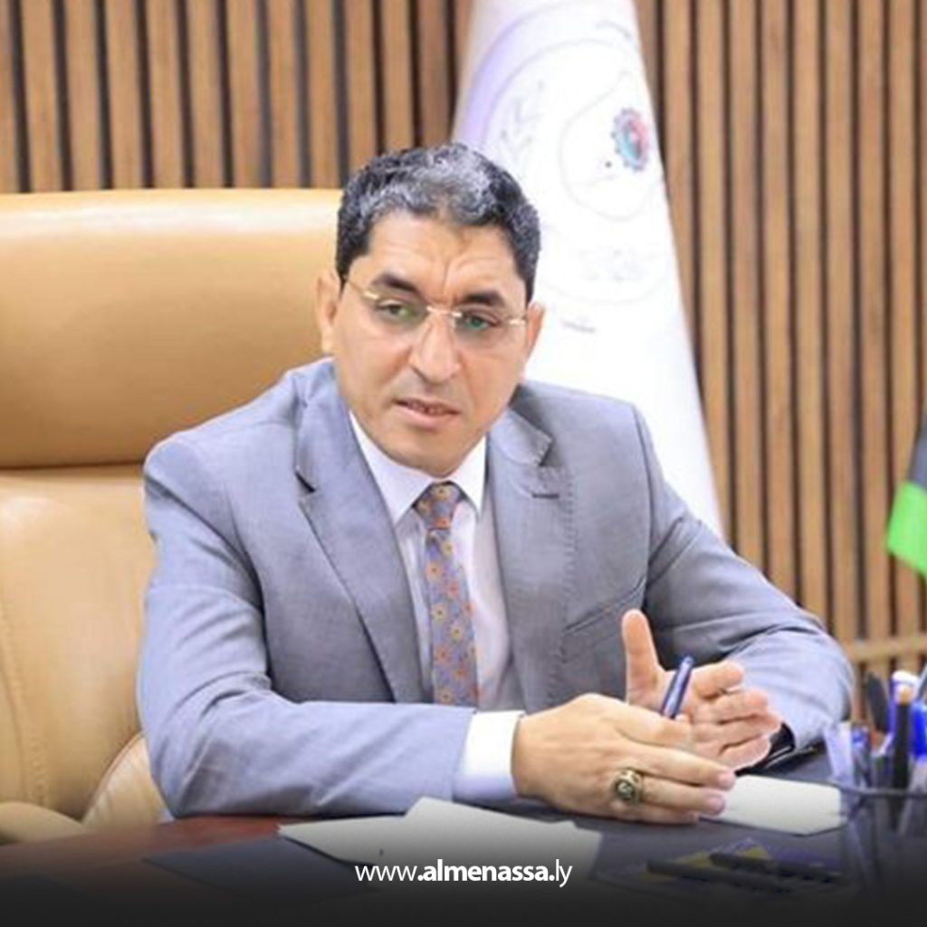 Extra 137 وزير العمل يبحث تأهيل الباحثين عن العمل