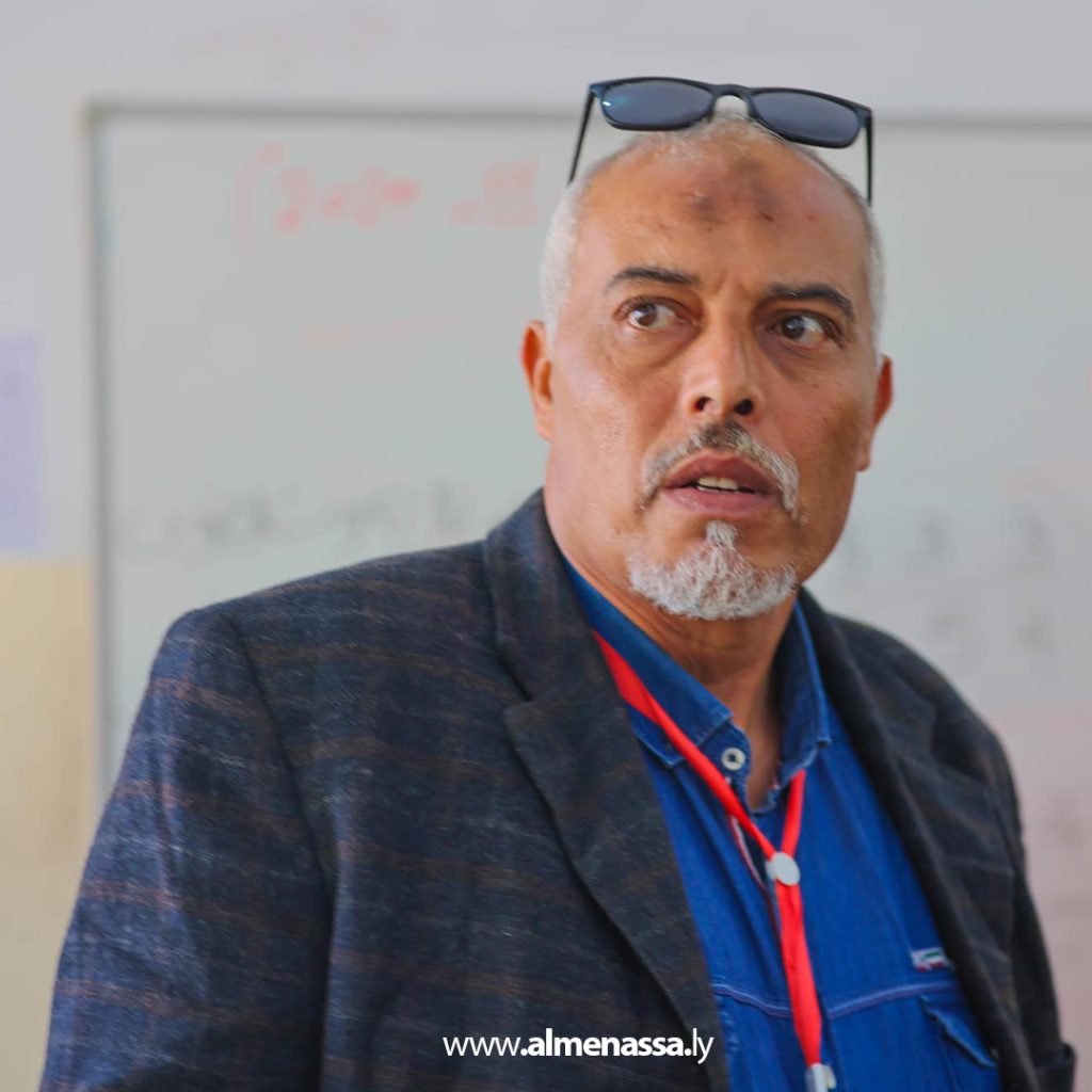 Extra 2 9 أبو زريبة يقوم بجولة تفقدية على مركز الاقتراع في بلدية المليطانية