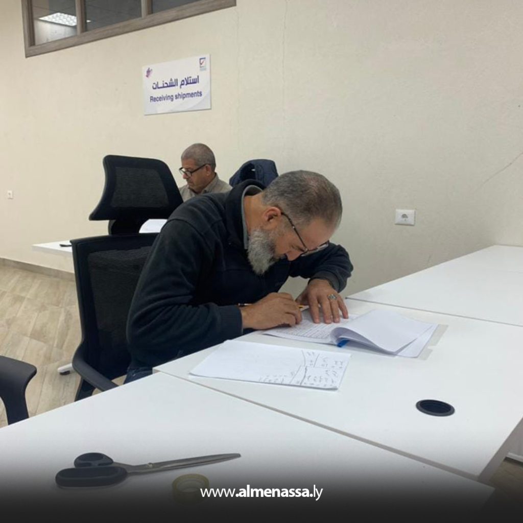 وصول شحنات صناديق الاقتراع إلى مركز العدّ والإحصاء تمهيداً لبدء عملية مسح النتائج 1 Extra 299 وصول شحنات صناديق الاقتراع إلى مركز العدّ والإحصاء تمهيداً لبدء عملية مسح النتائج