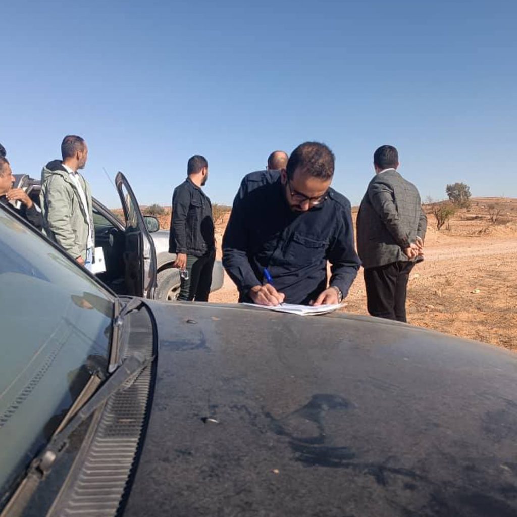 Extra 318 رئيس اللجنة الفنية بوزارة الموصلات يقوم بجولة تفقدية ببلدية ظاهر الجبل