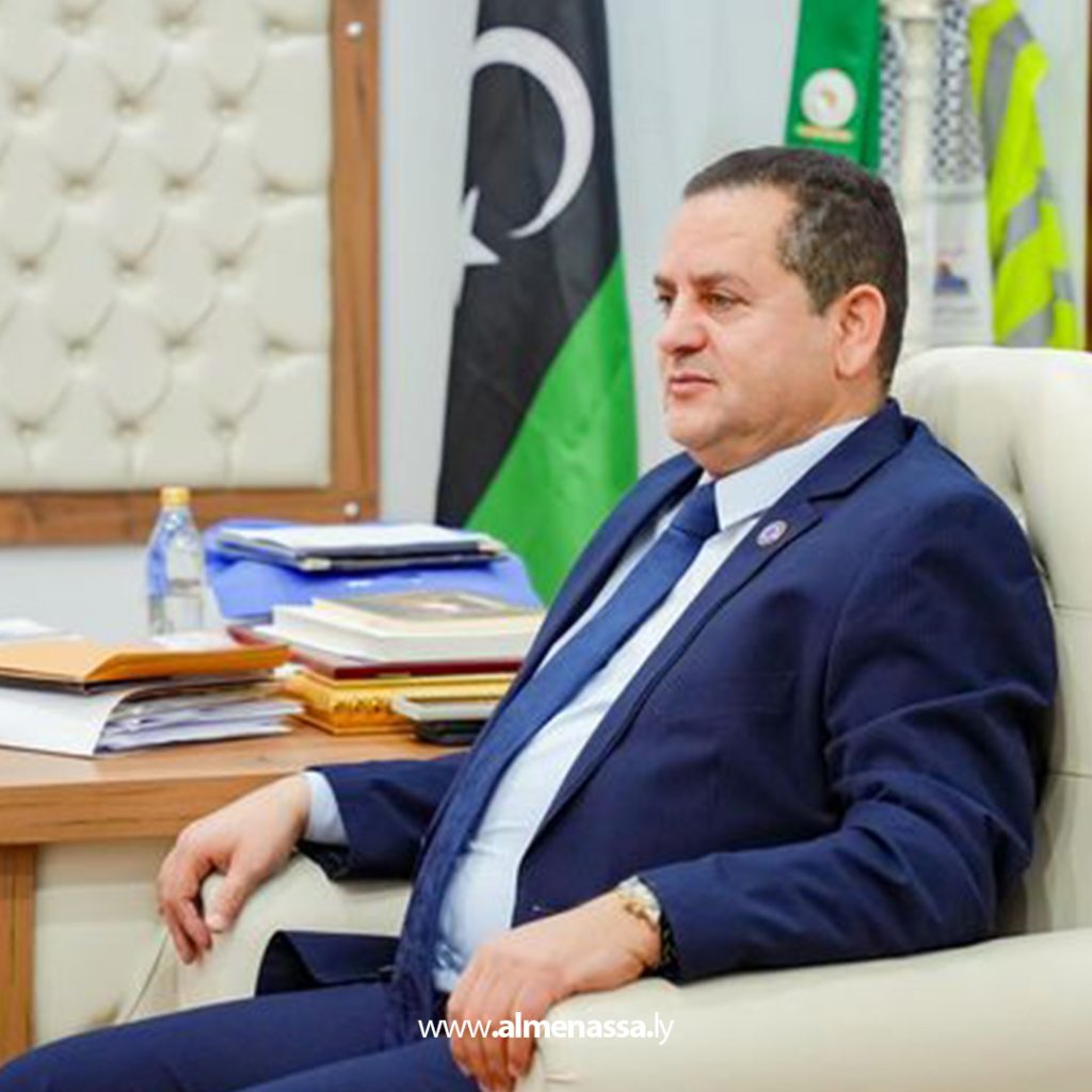 Extra 53 الحويج يستقبل وزير الزراعة بمكتبة ببنغازي لبحث سبل التعاون بين الوزارتين