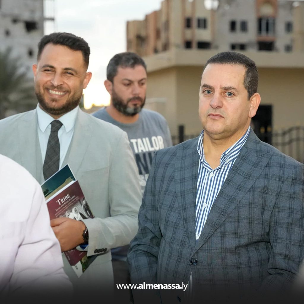 Extra2 27 الحويج والوفد الغيني يزورون ضريح عمر المختار ويشيدون بجهود إعادة الإعمار
