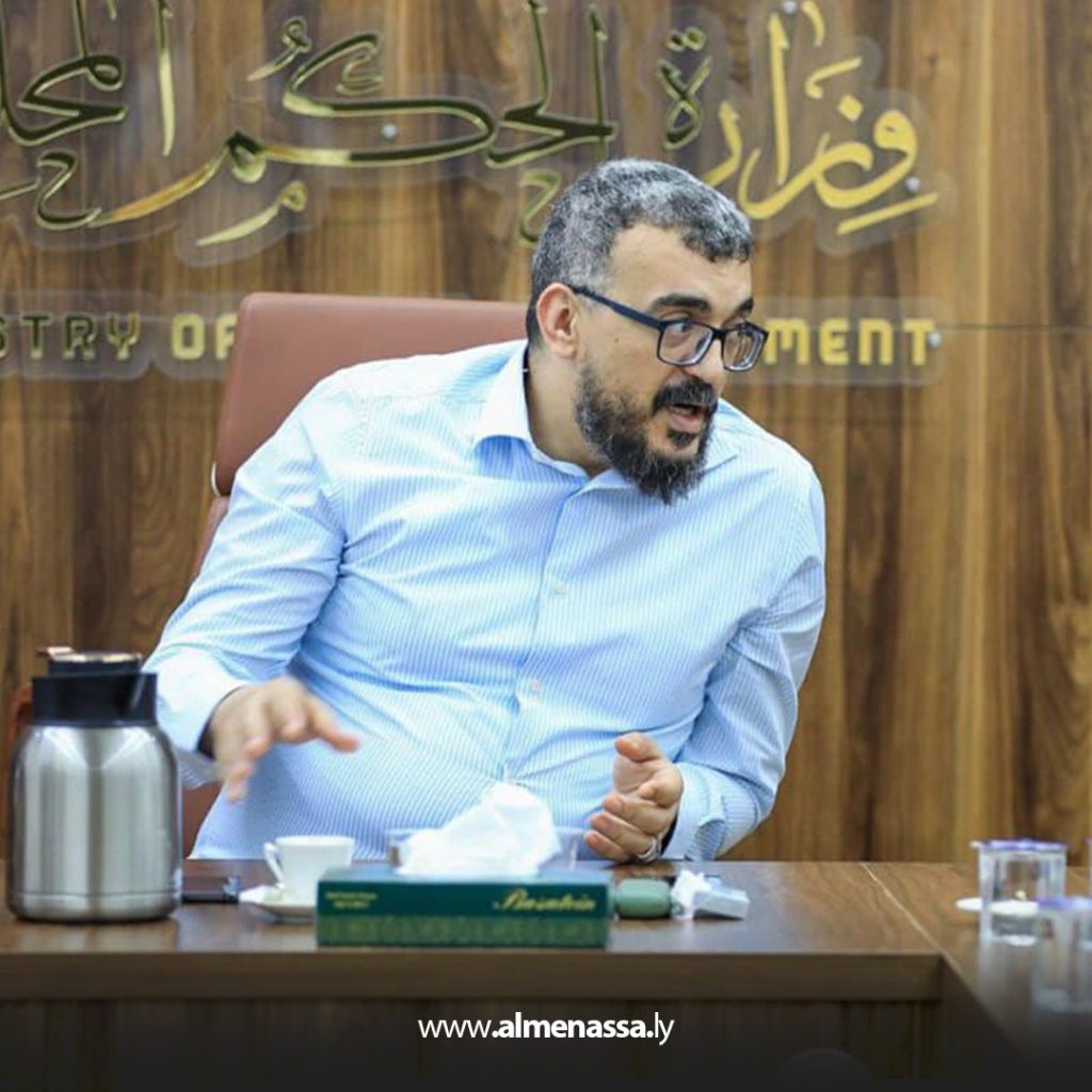 Extra2 274 وزير الحكم المحلي يجتمع مع رابطة مخاتير ليبيا