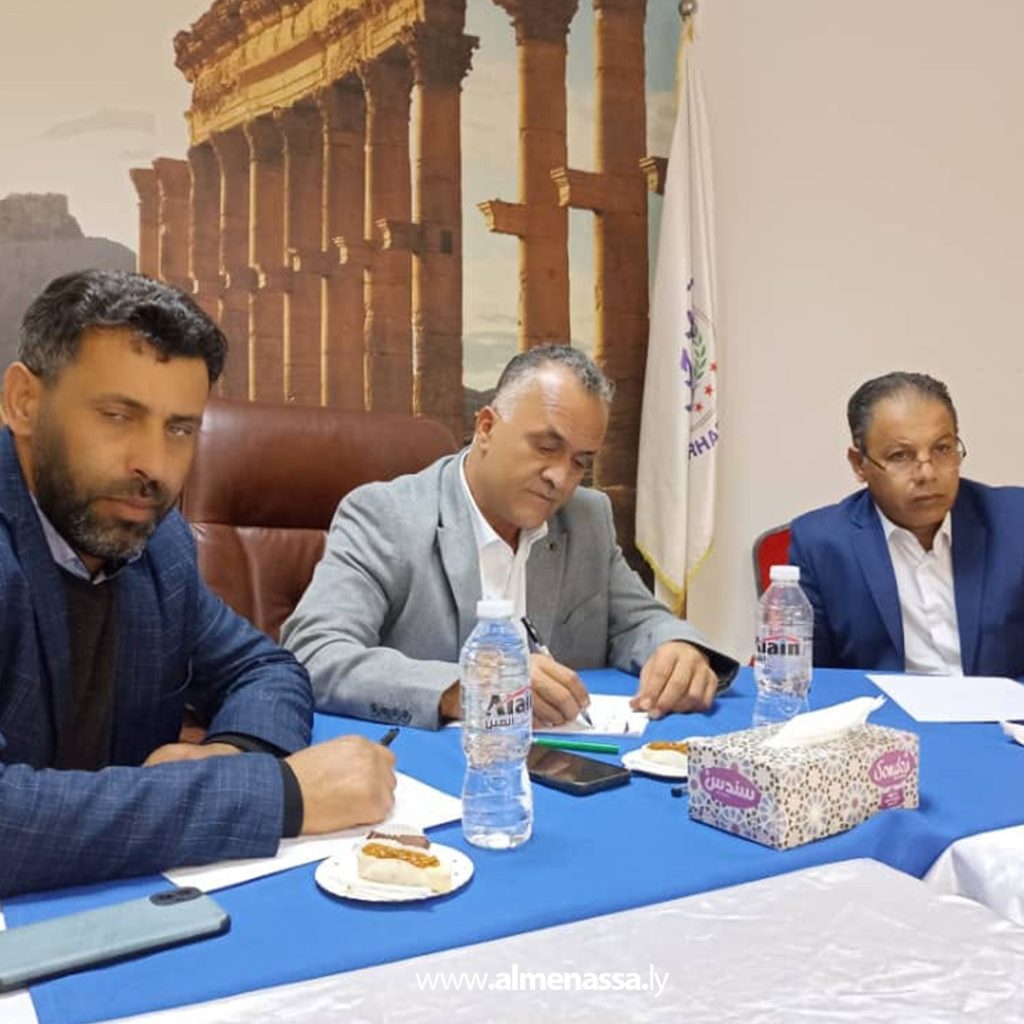 Extra2 285 وزارة الخدمة المدنية تبحث آليات تنسيق الجهود بين مختلف الإدارات