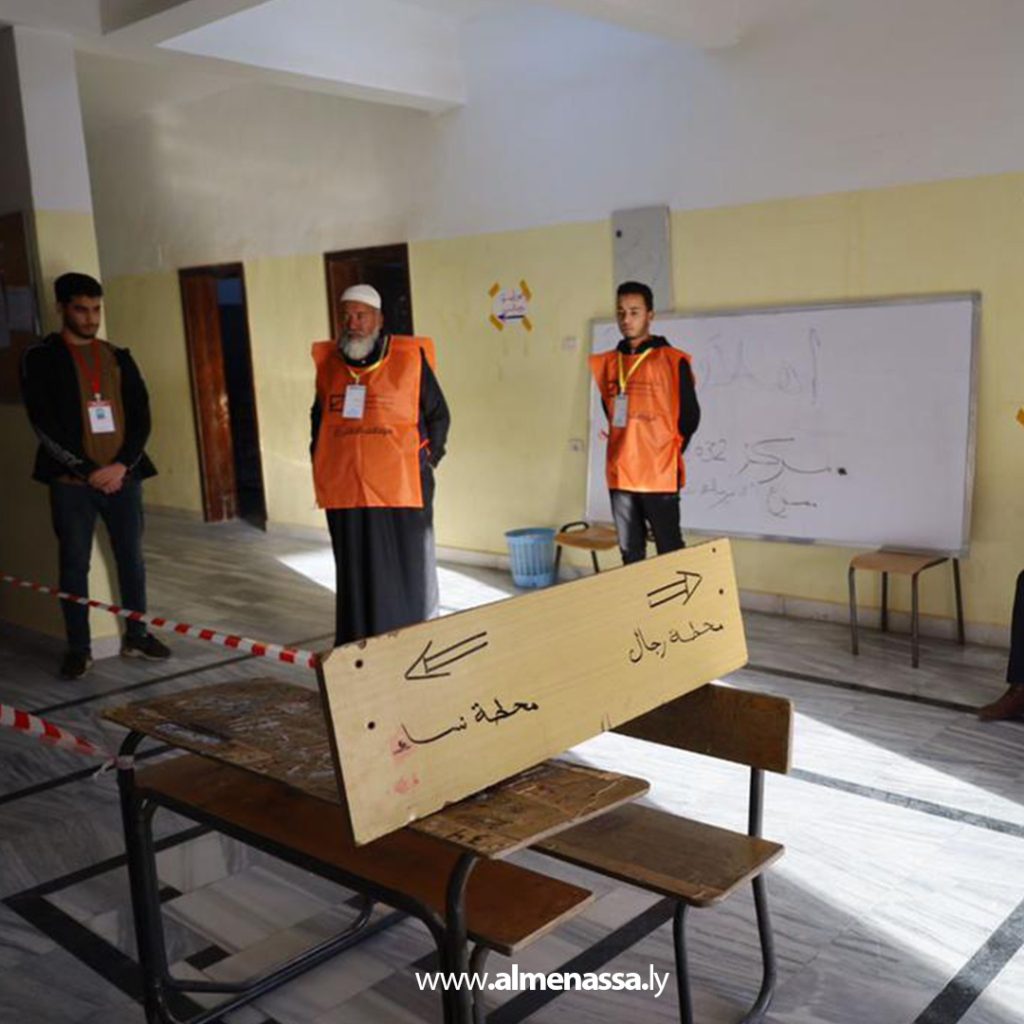 Extra2 286 الزنتان تشهد توافد الناخبين للمشاركة في انتخابات المجالس البلدية