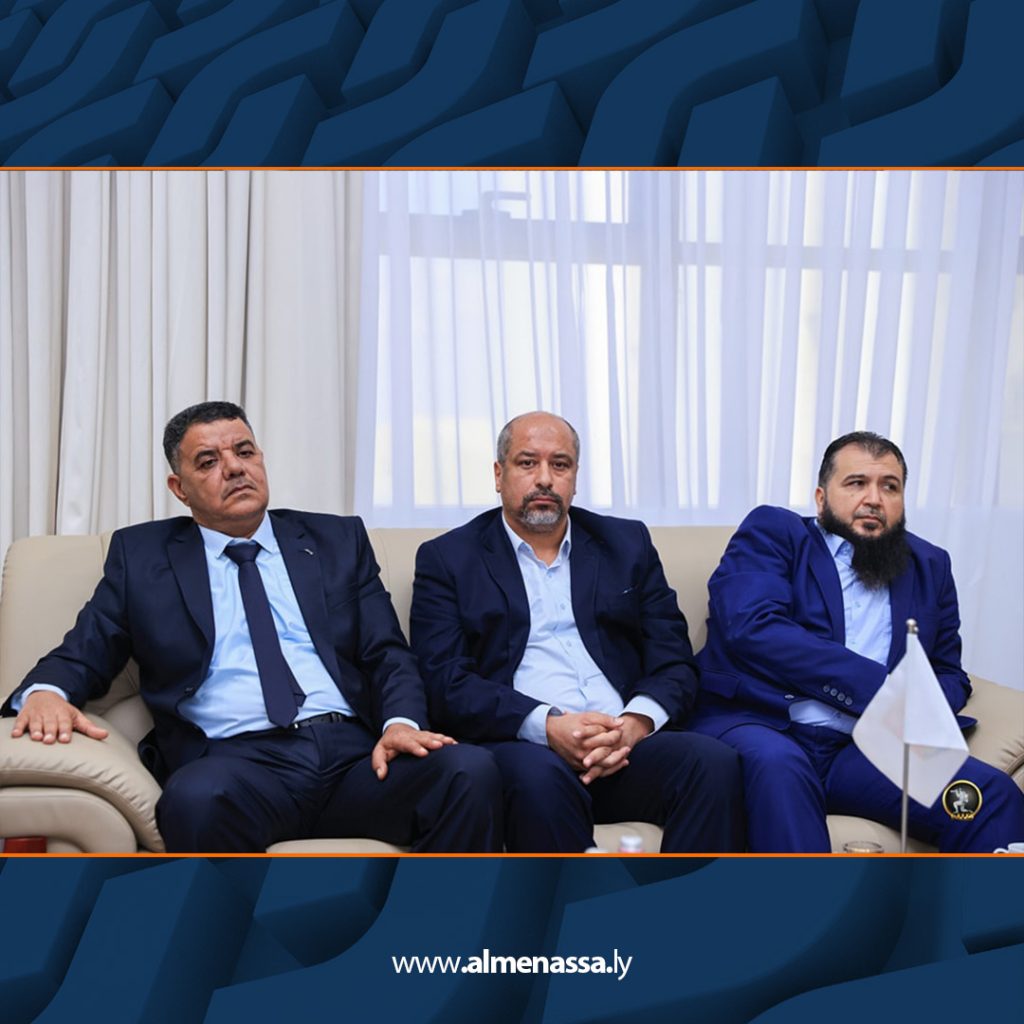 Extra2 97 رئيس أركان الوحدات الأمنية يلتقي المحامي العام لمناقشة سير عمل مكتب الشكاوى وجهود حماية حقوق المواطنين