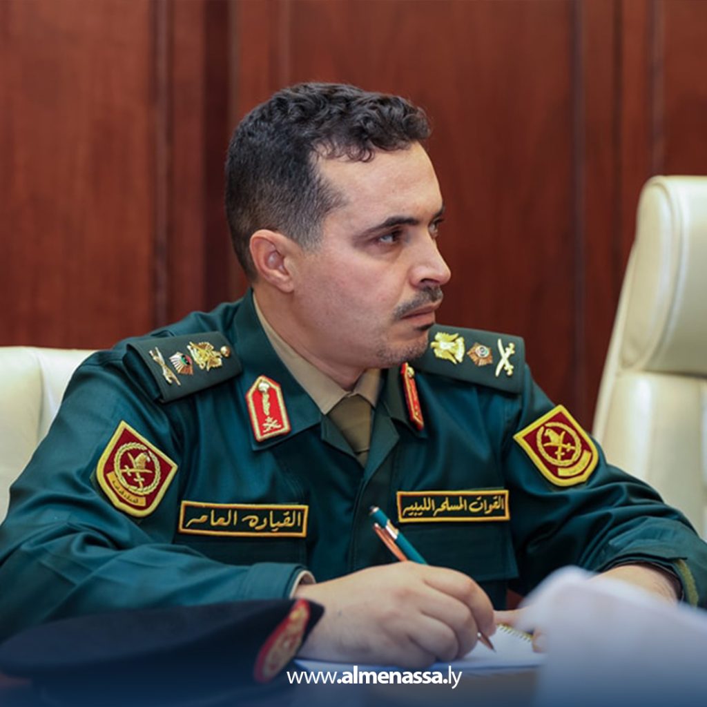 Extra4 62 القائد العام يستقبل السفير البريطاني ويبحث معه التطورات السياسية والتعاون المشترك