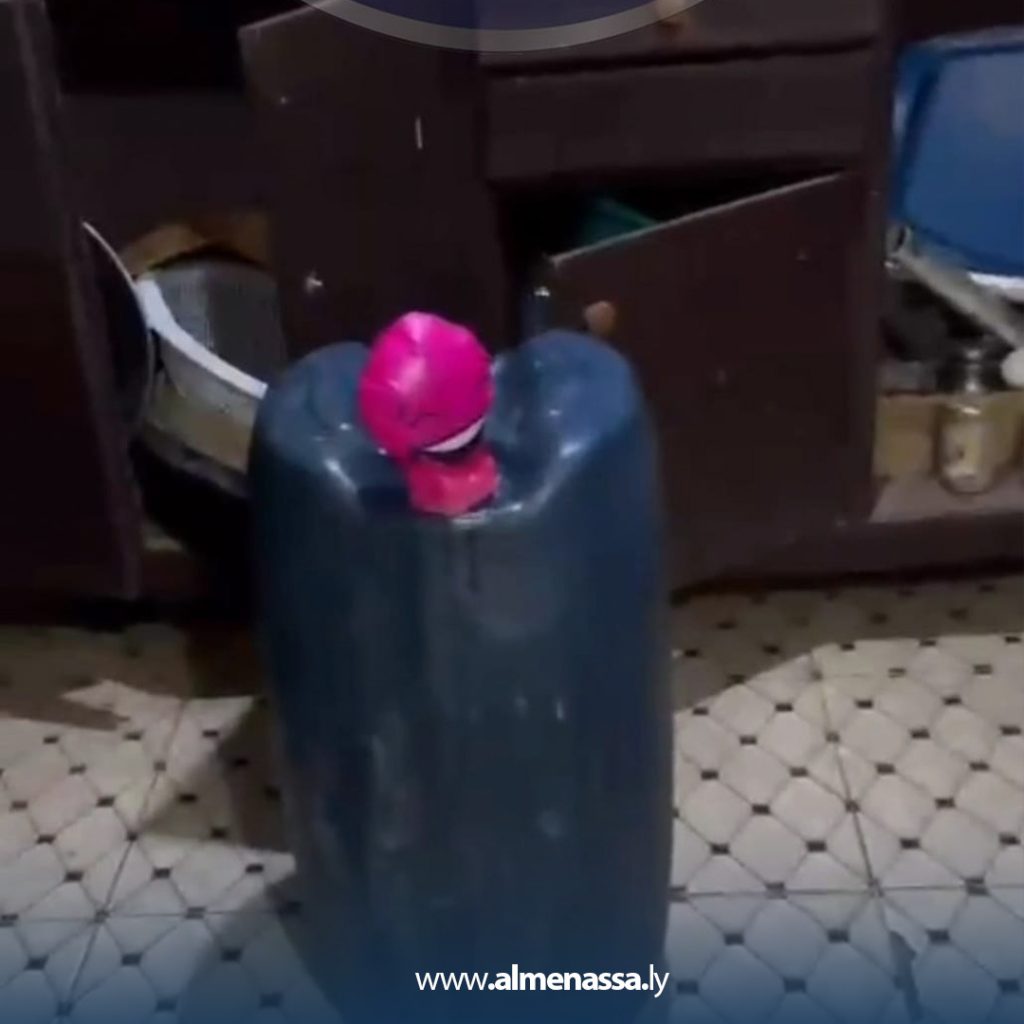 Extra5 41 مداهمة أمنية تكشف مصنعًا لتصنيع الخمور في بنغازي
