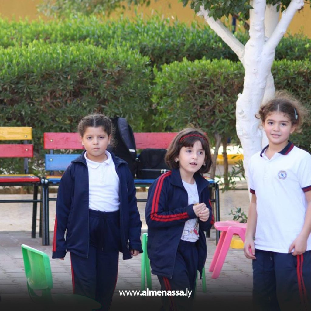 Extra6 60 توزيع مطويات توعوية ضمن الحملة الوطنية للتطعيمات ضد شلل الأطفال والحصبة والحصبة الألمانية