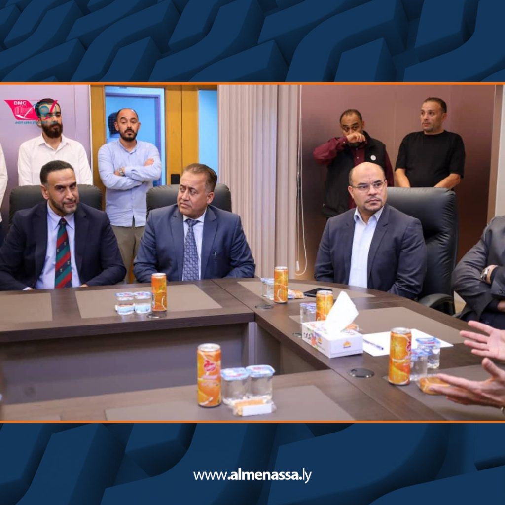 Extra9 2 مركز بنغازي الطبي يستقبل وفد منظمة " أدفانتس " الأمريكية