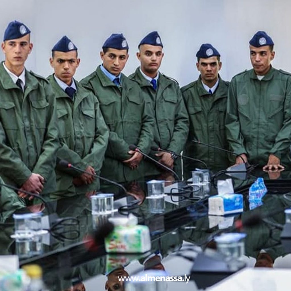 Extra1 63 وزير الداخلية يستقبل طلبة طيران الشرطة بالكلية الجوية مرتوبة