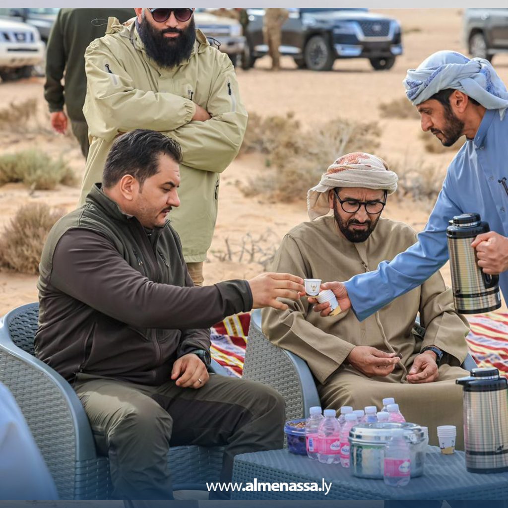 يالى رئيس أركان القوات البرية يشرف على إطلاق طائر الحبارى في احدى المحميات الطبيعية