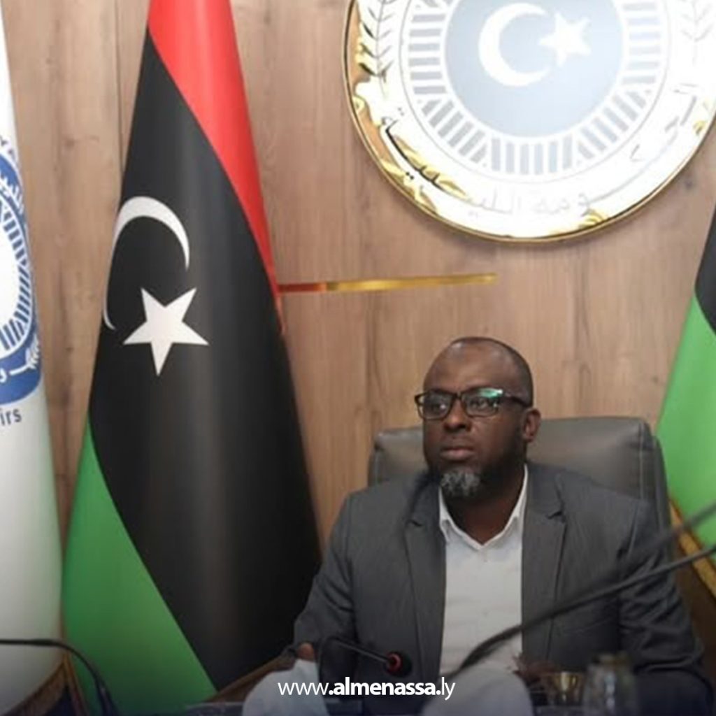 01 104 وزير الدولة لشؤون الهجرة يلتقي لجنة الرصد والإحصاء