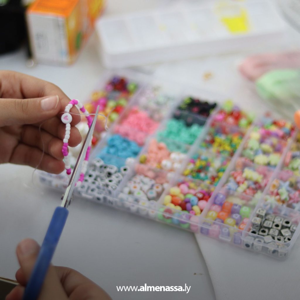 01 108 انطلاق مسابقة الرسم الفوري للتلاميذ في سرت