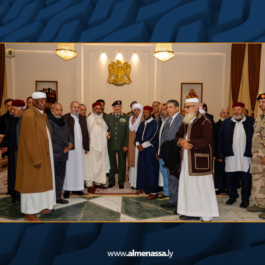 01 31 القائد العام يلتقي مشايخ وأعيان قبيلة أولاد سليمان المجاهدة