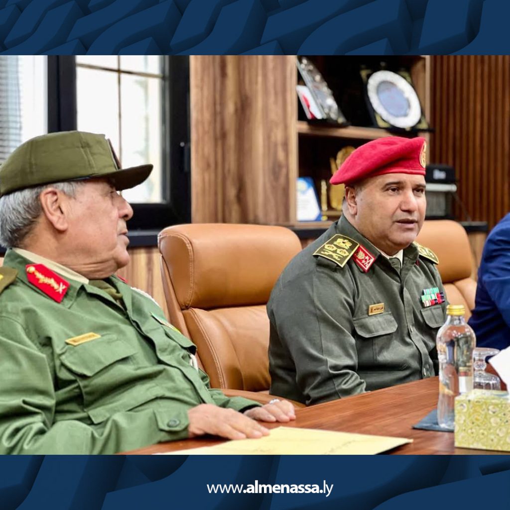 02 116 الفريق أول خيري التميمي يستقبل رئيس بعثة الصليب الأحمر في ليبيا لمناقشة قضايا إنسانية ودورات تدريبية
