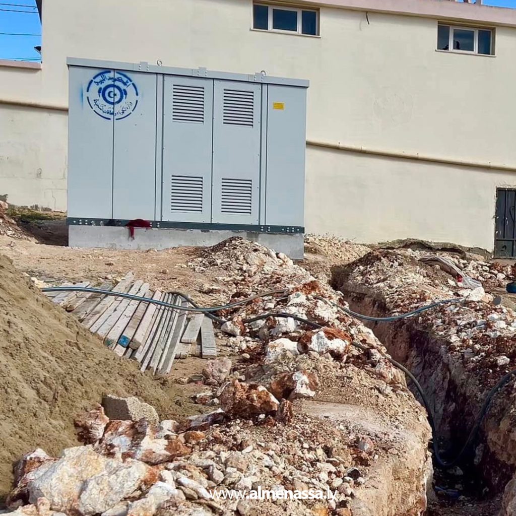 02 66 انطلاق أعمال مشروع تحسين الشبكة الكهربائية في حي مسجد أبو صخرة بمدينة البيضاء