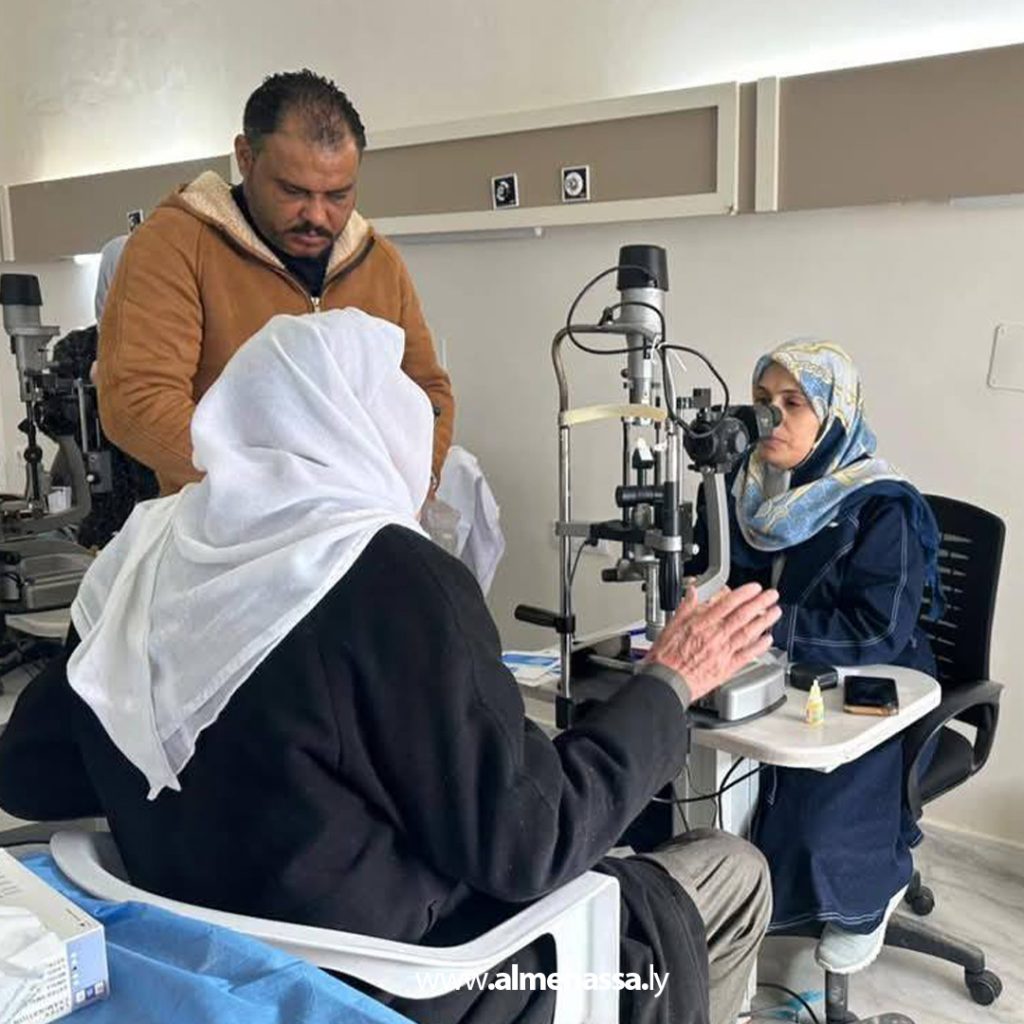 Extra 36 تواصل خدمات قافلة نور ليبيا بعيادة العيون بمركز الزاوية الطبي