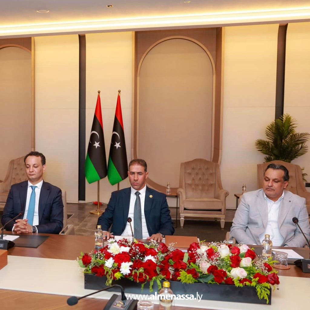 Extra5 6 المدير العام لصندوق التنمية وإعادة إعمار ليبيا يجتمع مع محافظ مصرف ليبيا المركزي
