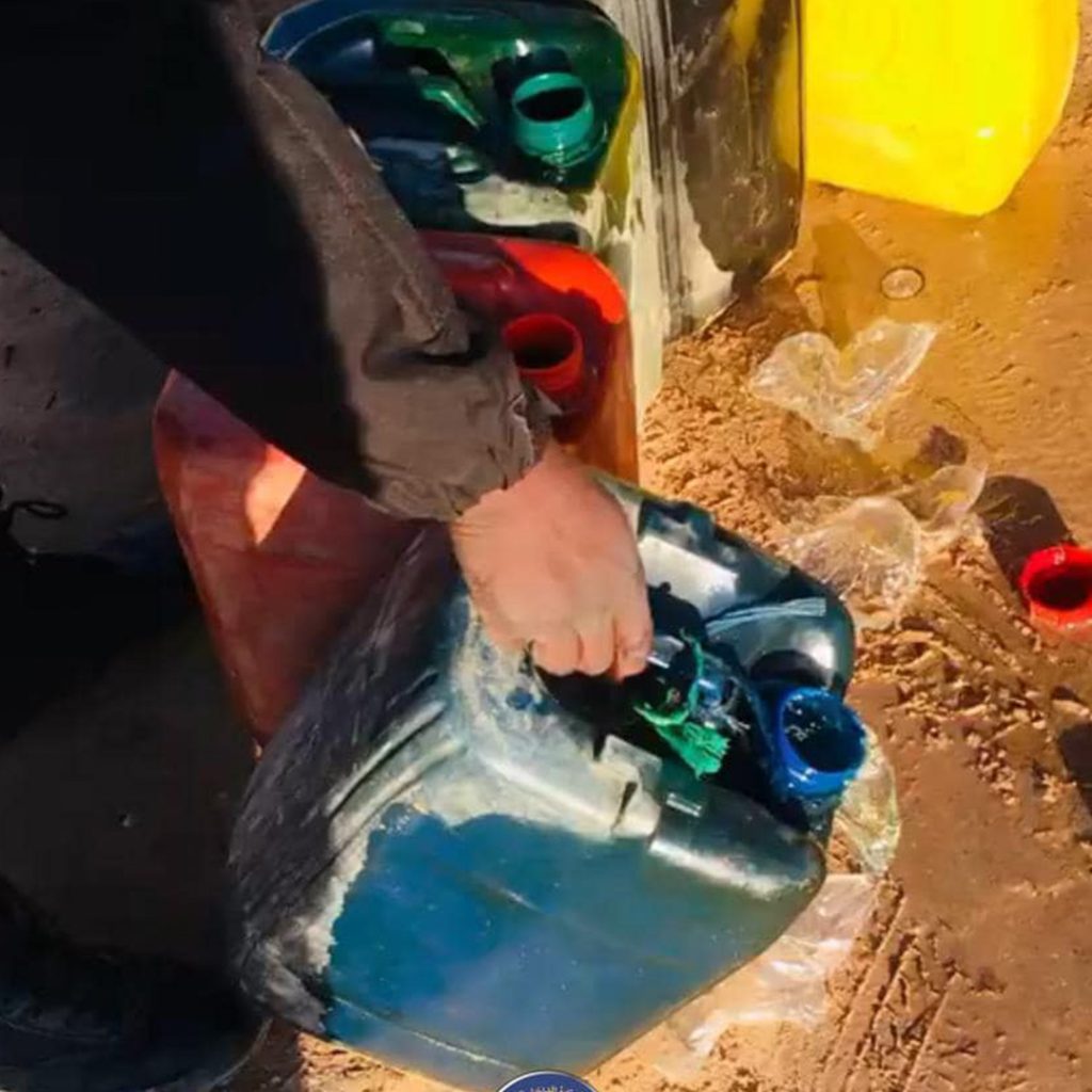 سيل 1 إدارة إنفاذ القانون تضبط سلع مهربة بمنفذ رأس اجدير