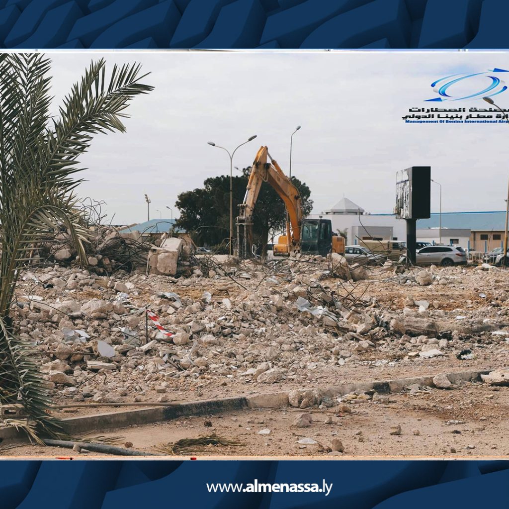 01 54 متابعة تقدم أعمال الإعمار والتطوير في مطار بنينا الدولي