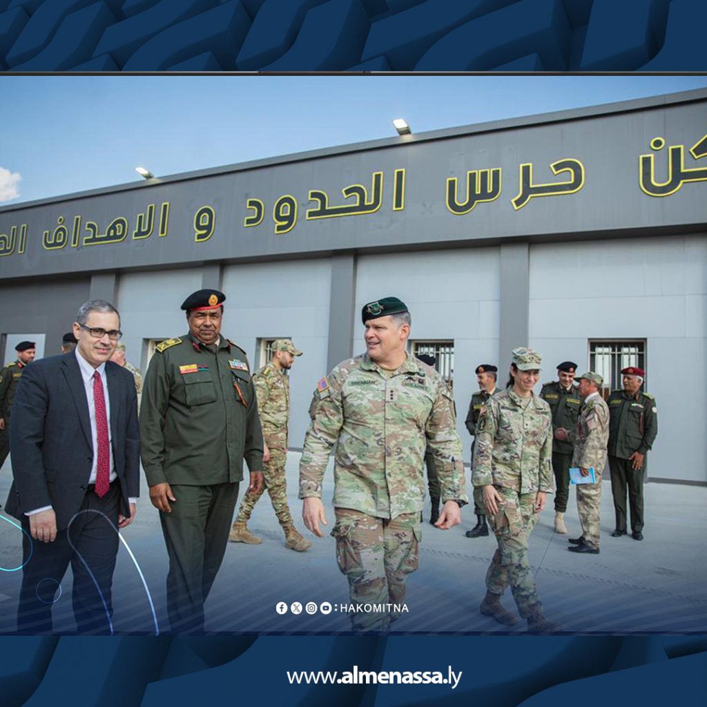 012 1 وفد أمريكي يزور مركز تدريب اللواء 111 لركن الحدود بطرابلس