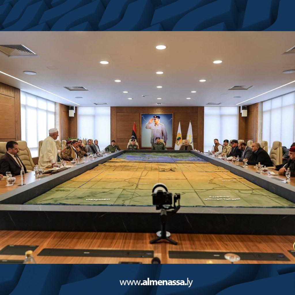 رئيس أركان القوات البرية يستقبل وفدًا من مشايخ وأعيان الجبل الأخضر في بنغازي 15 015