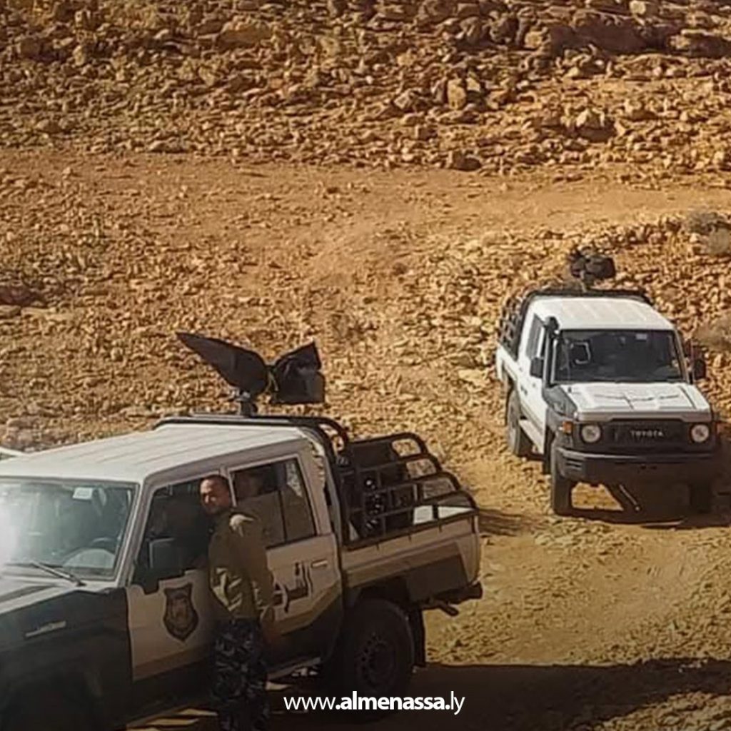 03 34 حرس الحدود يكثف دورياته الأمنية في منطقة الحمادة الحمراء لمكافحة الأنشطة غير القانونية