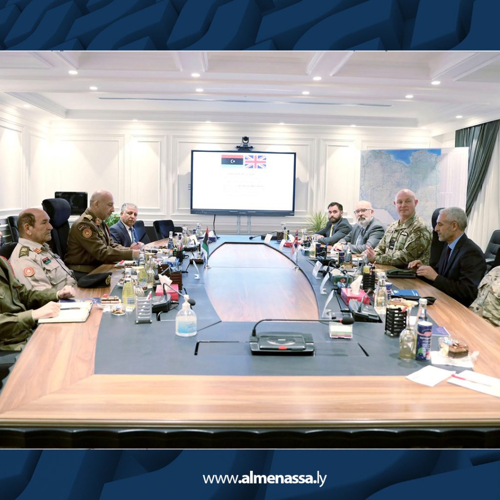 05 4 رئيس أركان الجيش الليبي بالمنطقة الغربية يستقبل وفدًا بريطانيًا رفيع المستوى