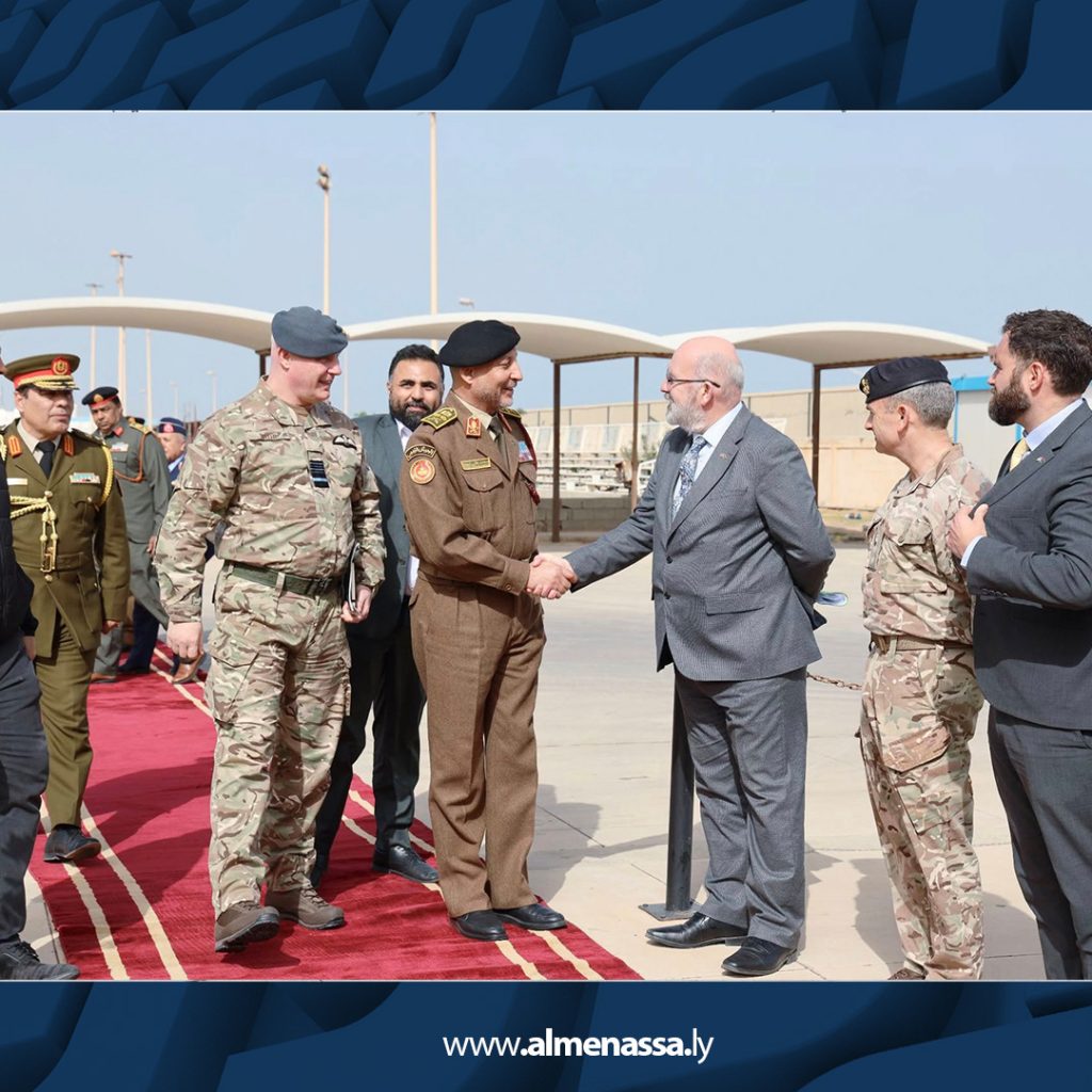 06 4 رئيس أركان الجيش الليبي بالمنطقة الغربية يستقبل وفدًا بريطانيًا رفيع المستوى