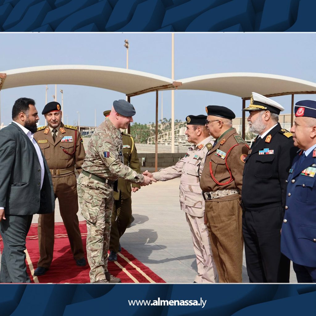 07 2 رئيس أركان الجيش الليبي بالمنطقة الغربية يستقبل وفدًا بريطانيًا رفيع المستوى